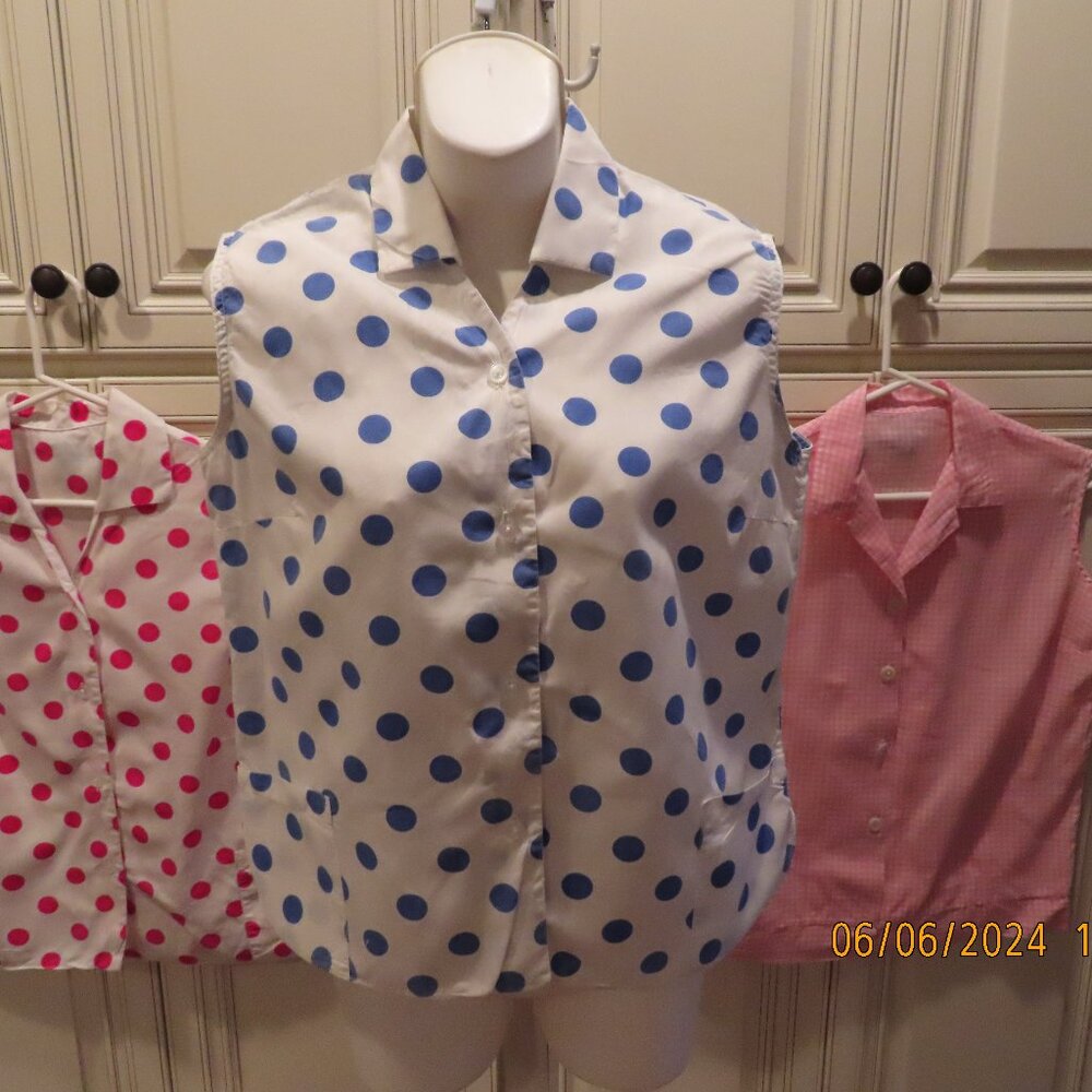 Lot of Three 50s 60s Vintage Womens sleeveless  buttom up Shirt  BlouseTops
